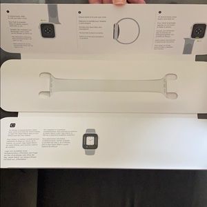 Apple White Solo Loop Band NEW